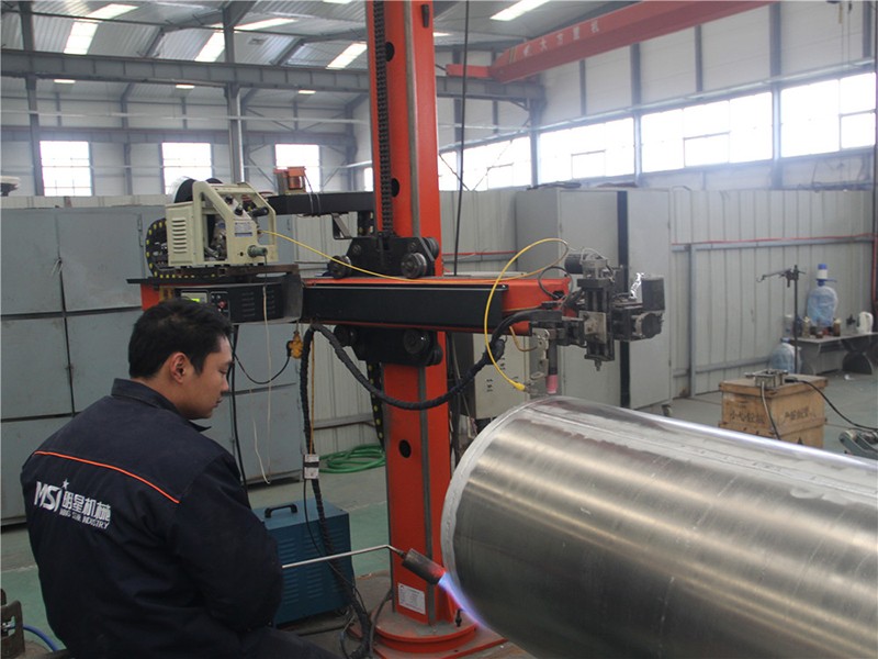 MIG自動(dòng)焊--焊接設(shè)備